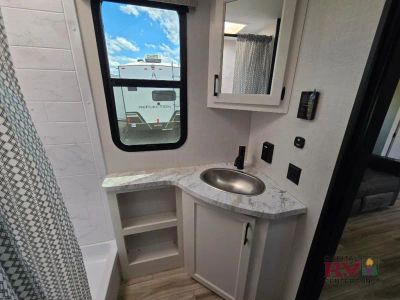 2026 Venture RV SportTrek - Photo 29