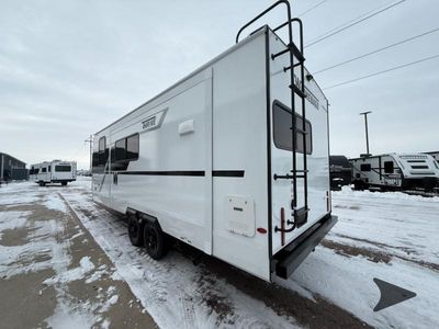 2026 Winnebago Thrive - Photo 5