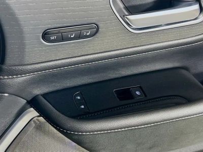 2025 INFINITI QX80 — photo 32 view