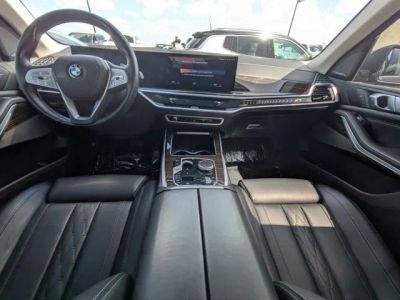 2023 BMW X7 — photo 11 view