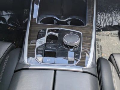 2023 BMW X7 — photo 15 view