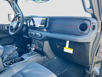2026 Jeep Gladiator — photo 27 view