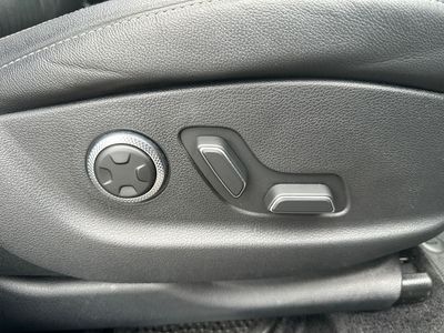 2023 Genesis GV80 - Photo 43