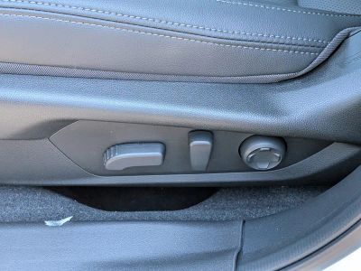 2026 Subaru Outback — photo 19 view