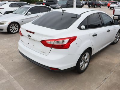 2014 Ford Focus — photo 11 view