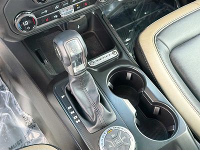 2025 Ford Bronco - Photo 28