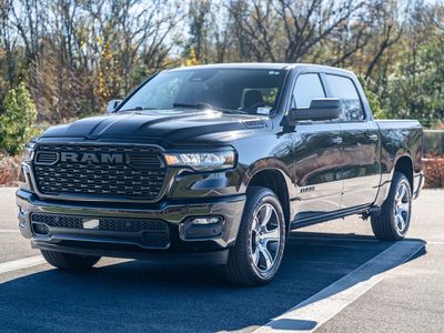 2025 Ram 1500 - Photo 2