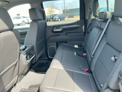 2026 Chevrolet Silverado 1500 — photo 17 view
