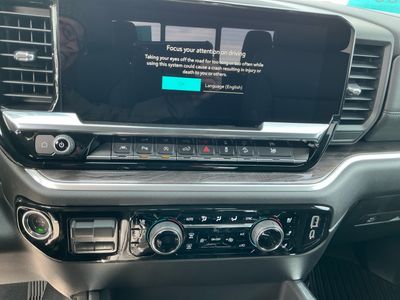 2026 Chevrolet Silverado 1500 — photo 12 view