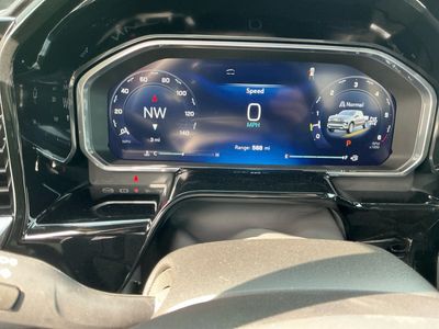 2026 Chevrolet Silverado 1500 — photo 11 view