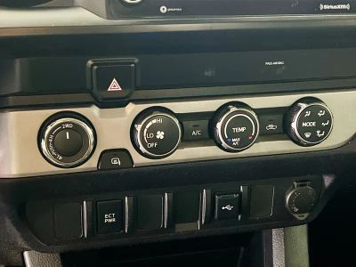 2020 Toyota Tacoma — photo 21 view