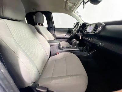2020 Toyota Tacoma — photo 25 view
