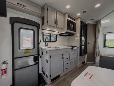 2027 Entegra ODYSSEY SE — photo 10 view