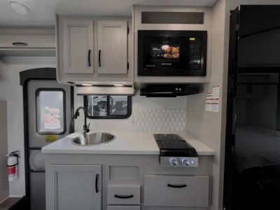 2027 Entegra ODYSSEY SE — photo 11 view