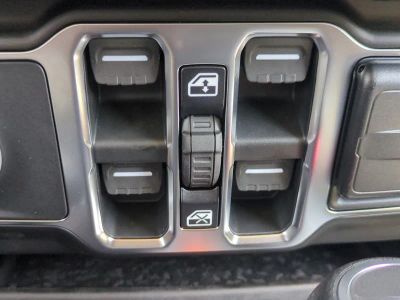 2026 Jeep Wrangler — photo 25 view