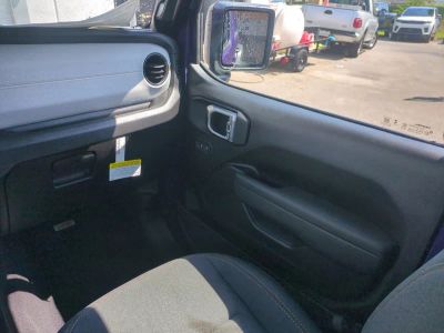 2026 Jeep Wrangler — photo 20 view