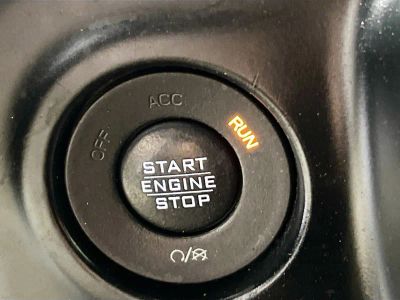 2018 Jeep Wrangler — photo 18 view