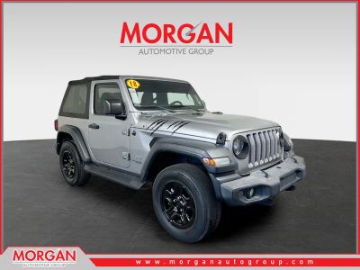 2018 Jeep Wrangler Sport in Billet Silver Metallic Clearcoat — front three-quarter view
