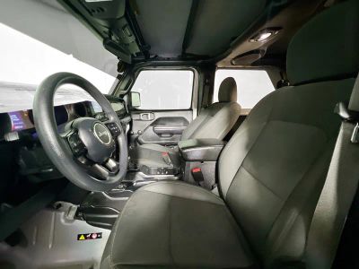 2018 Jeep Wrangler — photo 12 view