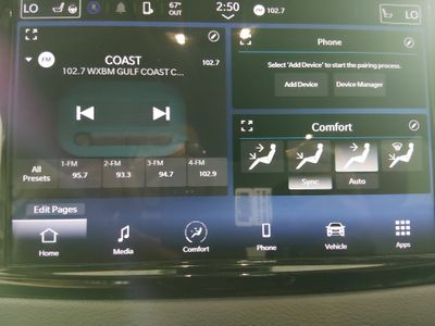 2024 Chrysler Pacifica — photo 17 view