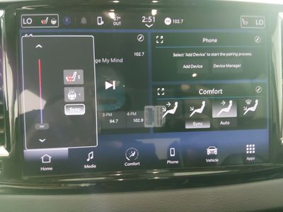 2024 Chrysler Pacifica — photo 19 view