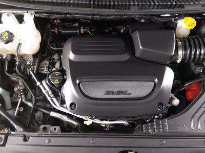 2024 Chrysler Pacifica — photo 9 view