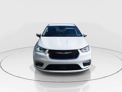 2023 Chrysler Pacifica — side profile view
