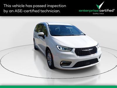 2023 Chrysler Pacifica Touring L FWD — front three-quarter view