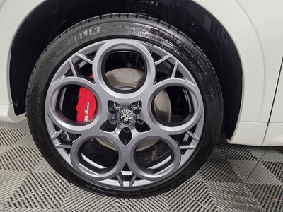 2025 Alfa Romeo Tonale - Photo 10