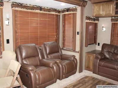 2016 Keystone 3591RS — photo 33 view