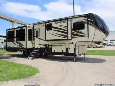 2016 Keystone 3591RS — front three-quarter view