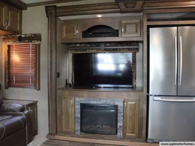 2016 Keystone 3591RS — photo 36 view