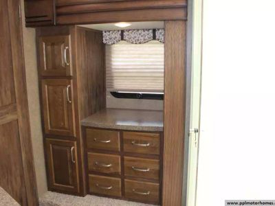 2016 Keystone 3591RS — photo 17 view