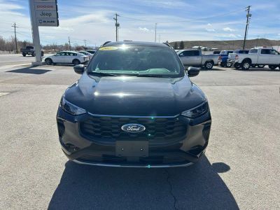 2025 Ford Escape — side profile view