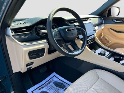 2026 Jeep Grand Cherokee L — photo 9 view