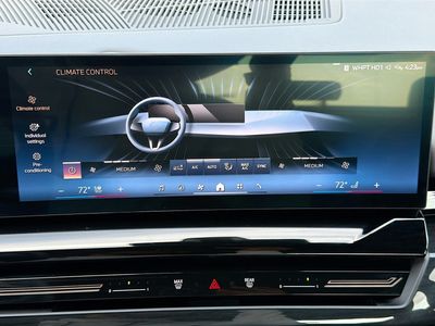 2026 BMW 5 Series — photo 34 view