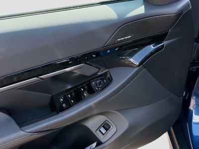 2026 BMW 5 Series — photo 23 view