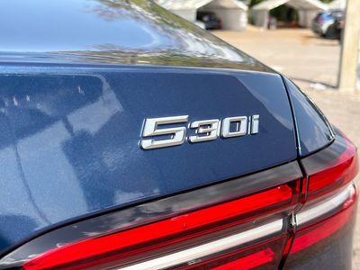 2026 BMW 5 Series — photo 11 view
