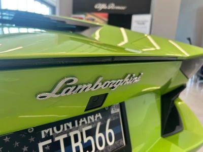 2014 Lamborghini Aventador — photo 11 view