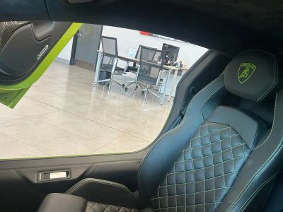 2014 Lamborghini Aventador — photo 26 view