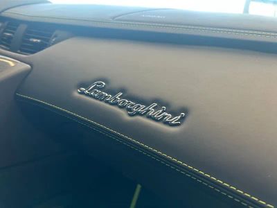 2014 Lamborghini Aventador — photo 27 view