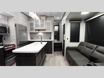 2026 Keystone RV Avalanche - Photo 6