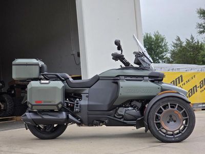 2025 Can-Am Canyon Redrock - Photo 7