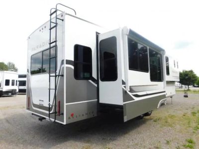 2025 Alliance RV Paradigm - Photo 2