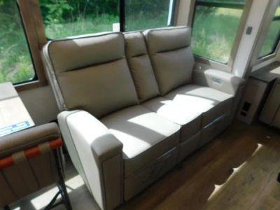 2025 Alliance RV Paradigm - Photo 14