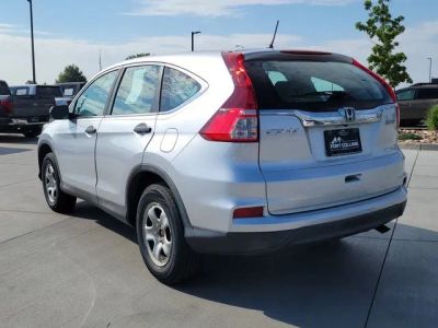 2016 Honda CR-V — rear three-quarter view