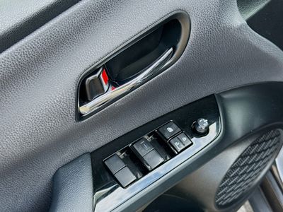 2022 Toyota Prius — photo 21 view