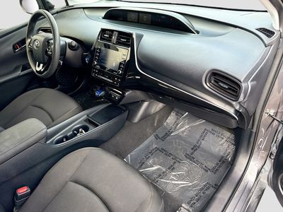 2022 Toyota Prius — photo 13 view