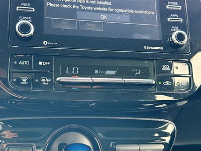2022 Toyota Prius — photo 31 view