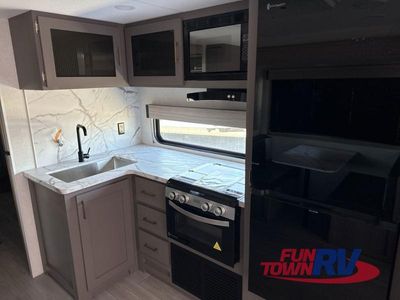 2026 KZ Sportsmen SE - Photo 8